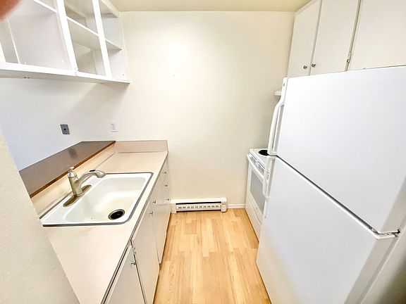 3rd image of 312 Harvard Ave E APT 102