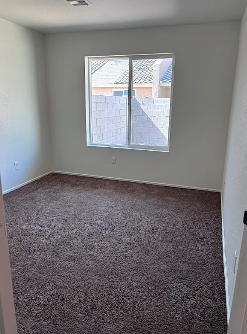 2 bed, 1300 sqft, $1,700 — Photo 4