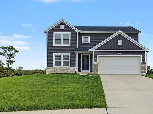 701 Petoskey Stone Dr, Byron Center, MI 49315