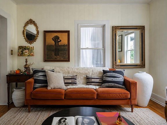 4th image of 9 Washington Avenue