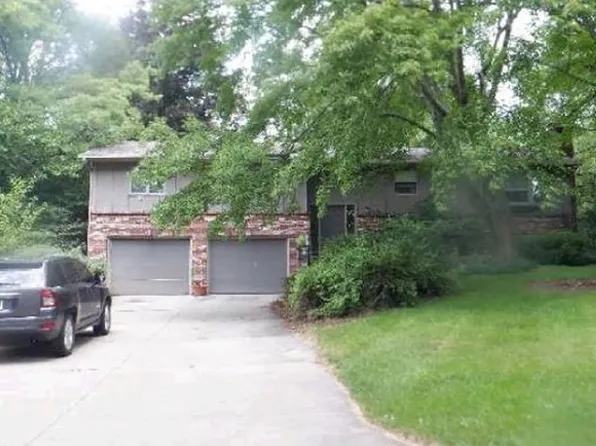 26715 Sturdy Oak Dr, Elkhart, IN 46514