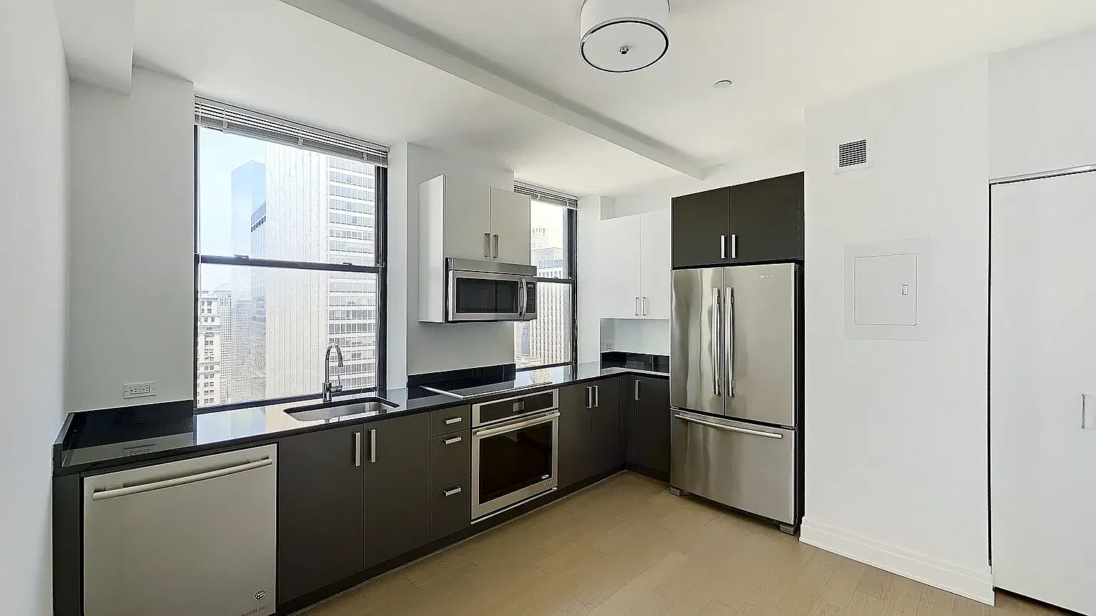 70 Pine Street — Photo 2
