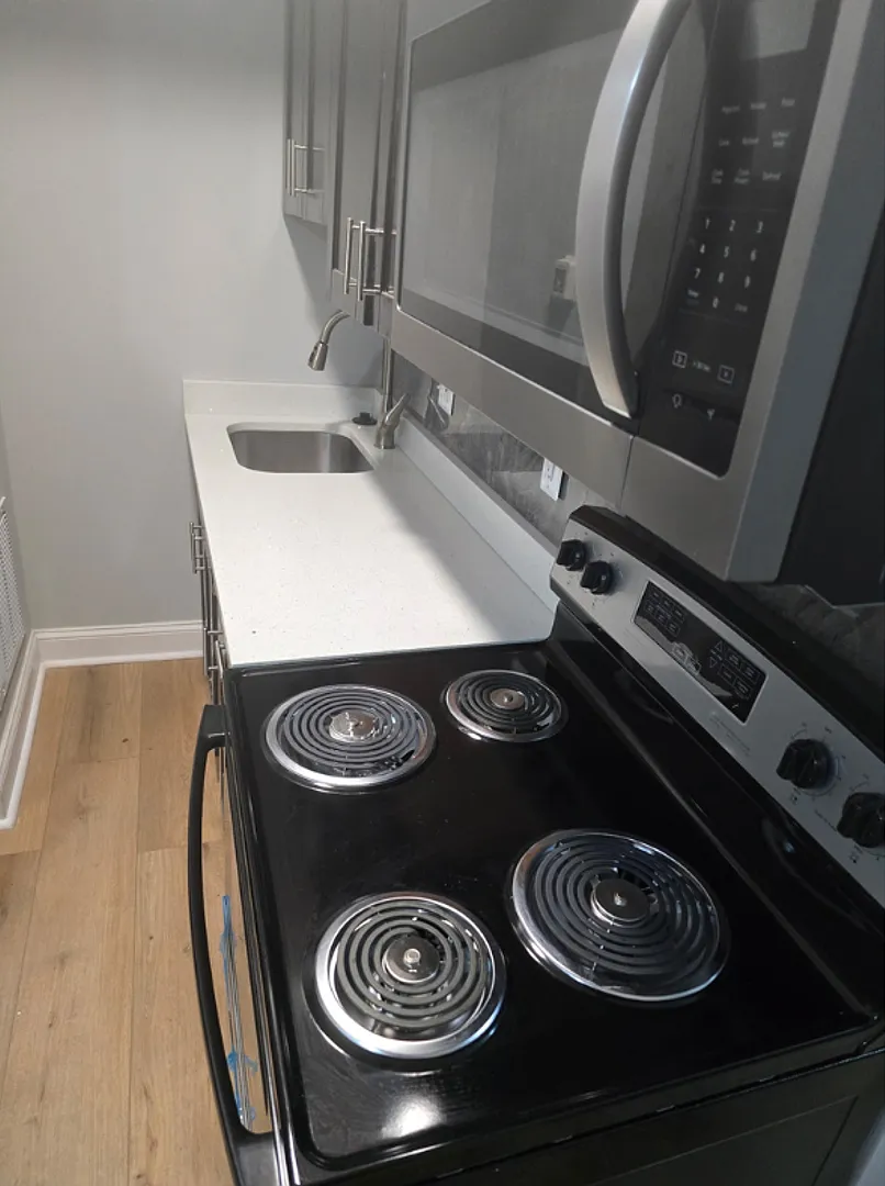 5336 Cordelia Avenue $550 Available Room (Shared Bath) — Photo 3