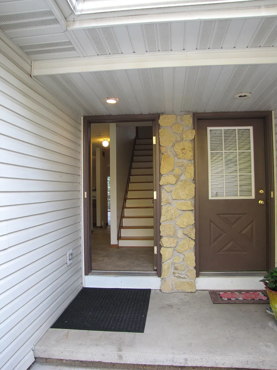 Building Photo - 1109 Wayridge Dr #3