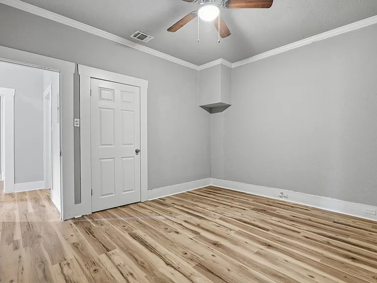 1629 W Woodlawn Ave — Photo 20
