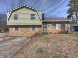 157 Little Joe Ct, Riverdale, GA 30274