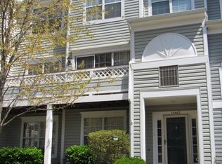 14462 Fallscliff Ln #37, Centreville, VA 20120
