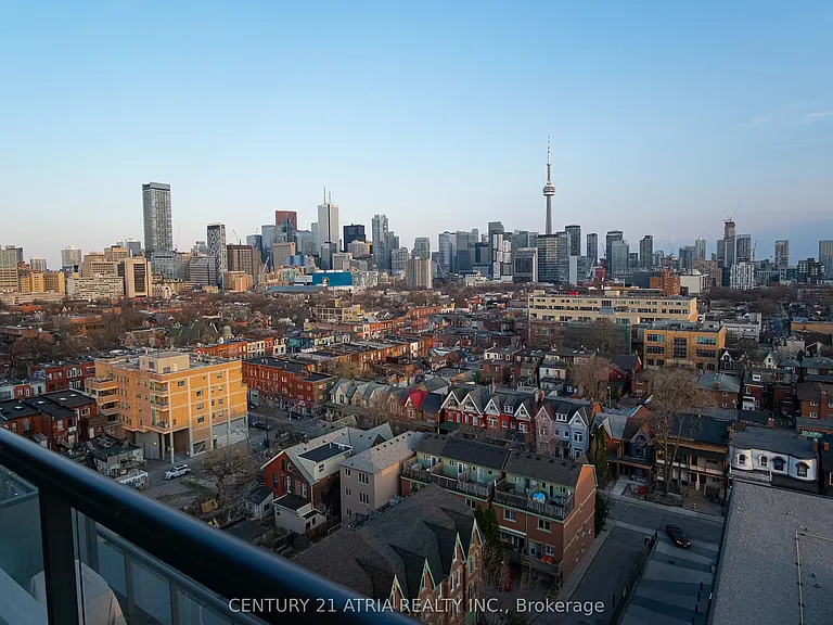 297 College St #1209 — Photo 8
