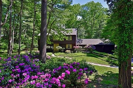 1st image of 33 Apple Hill Ln