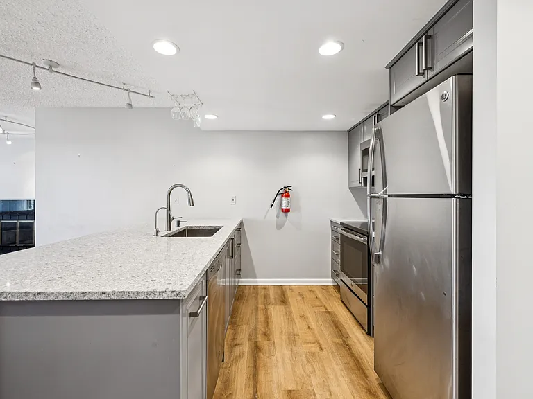 55 Clinton Pl #510 — Photo 14