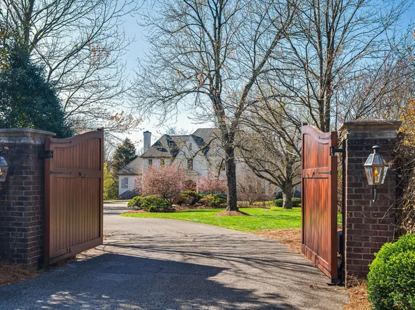 2315 Woodmont Blvd, Nashville, TN 37215