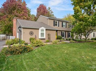 843 Rocksbury Ct, Batavia, IL 60510