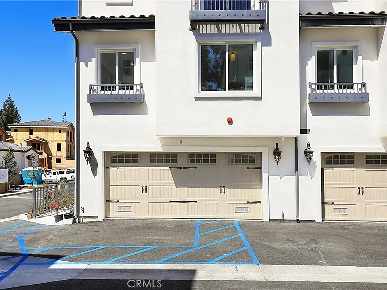 15 Turnberry Ln — Photo 3