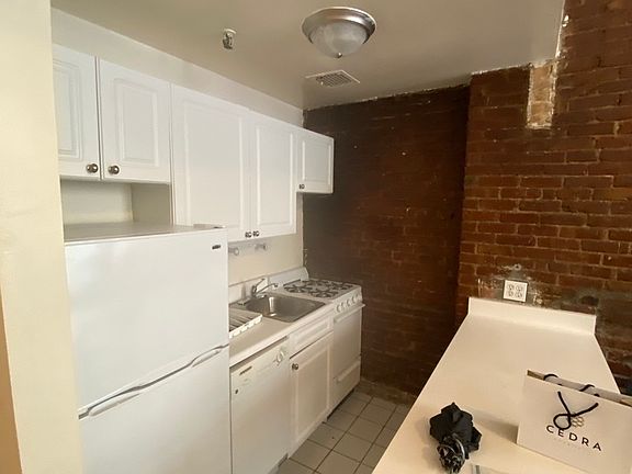 2nd image of 312 W 89th St #2FF