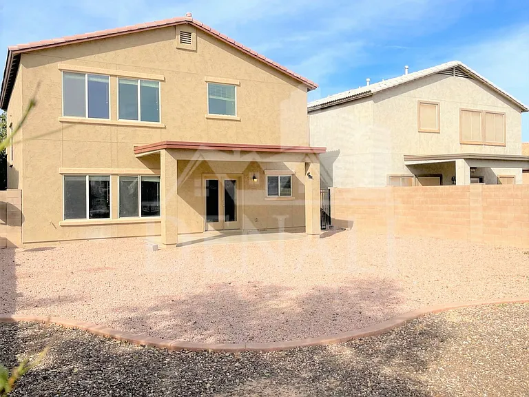 925 E Canyon Rock Rd — Photo 17