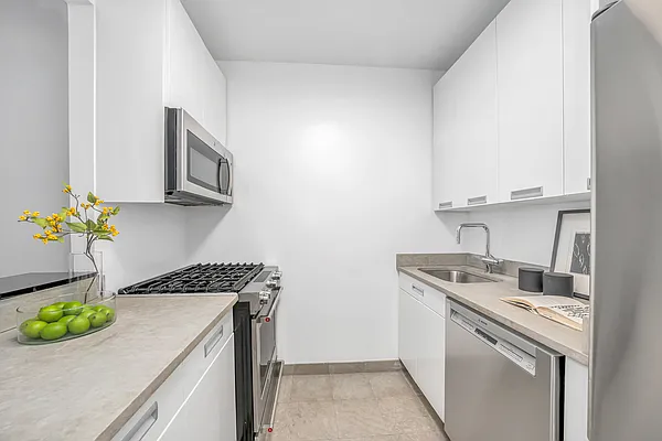 Sold by Compass | media 4