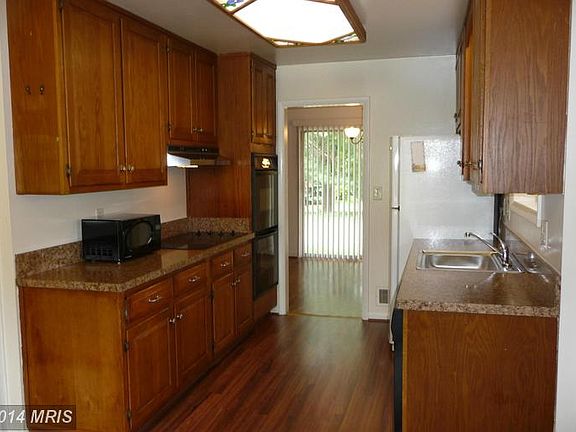 5th image of 11612 Regency Dr