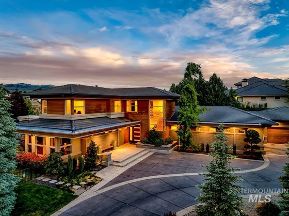 579 E Orion Ct, Boise, ID 83702