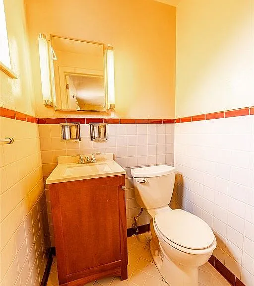 4782 Beall Dr — Photo 8