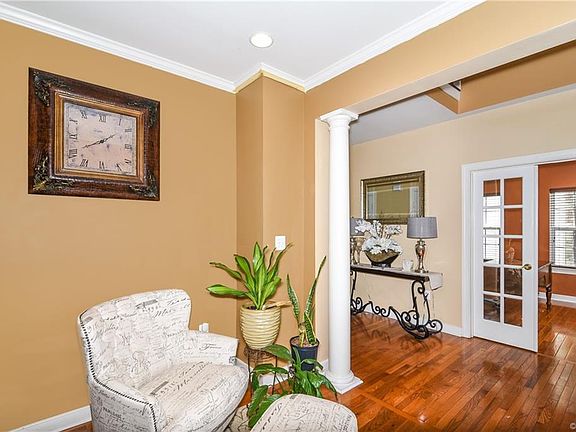 3rd image of 7213 Swanhaven Dr