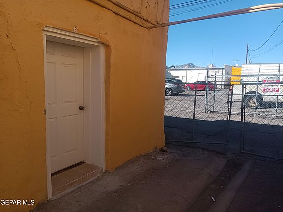 2nd image of 3617 Pera Ave