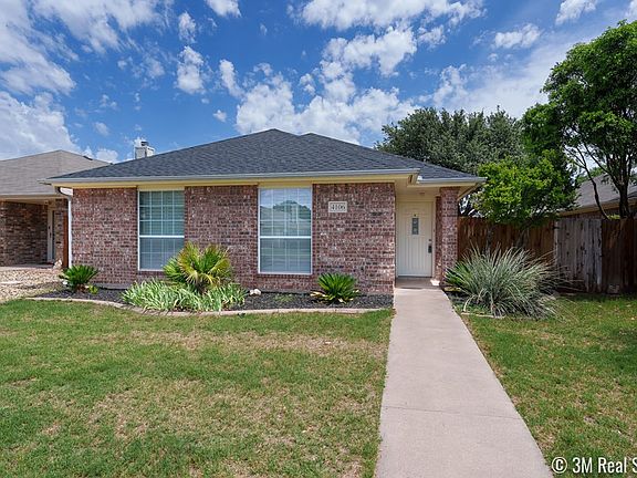 3rd image of 4106 Green Meadow Dr