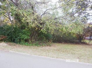 620 Pinewood Cir, Morristown, TN 37814