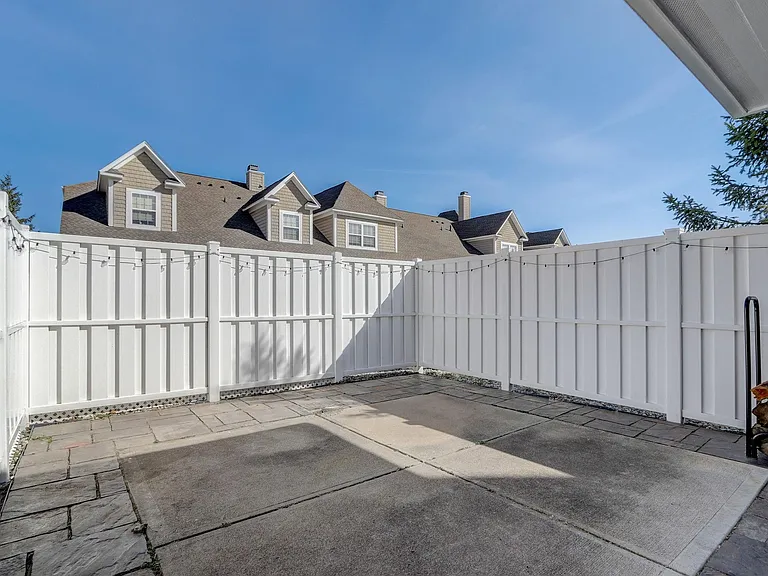 1242 Pawtucket Dr — Photo 30