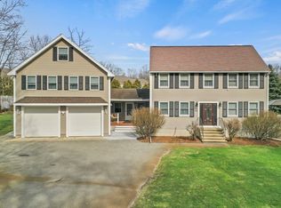 2 Kenmar Dr, Billerica, MA 01821