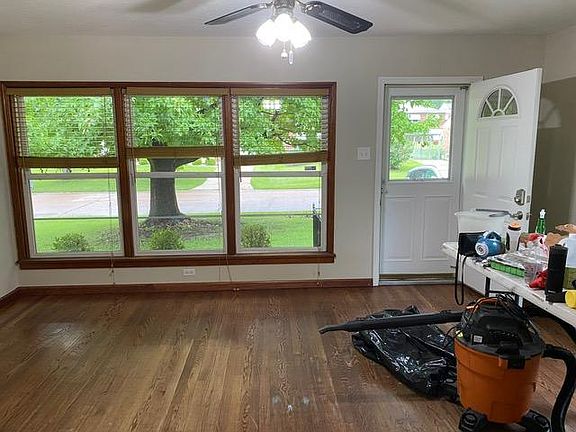 3rd image of 7136 Marwinette Ave