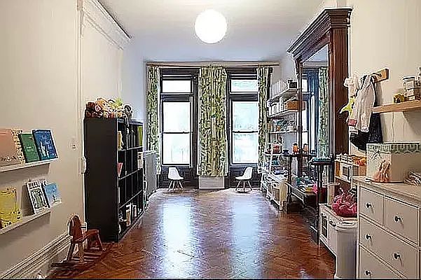 1st image of 381 Park Pl #1
