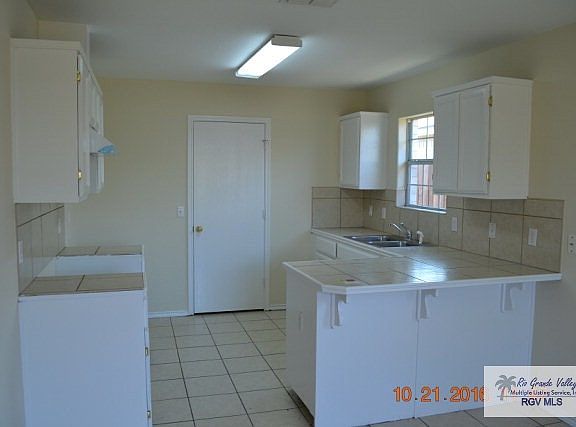 4th image of 4500 Robin Ave