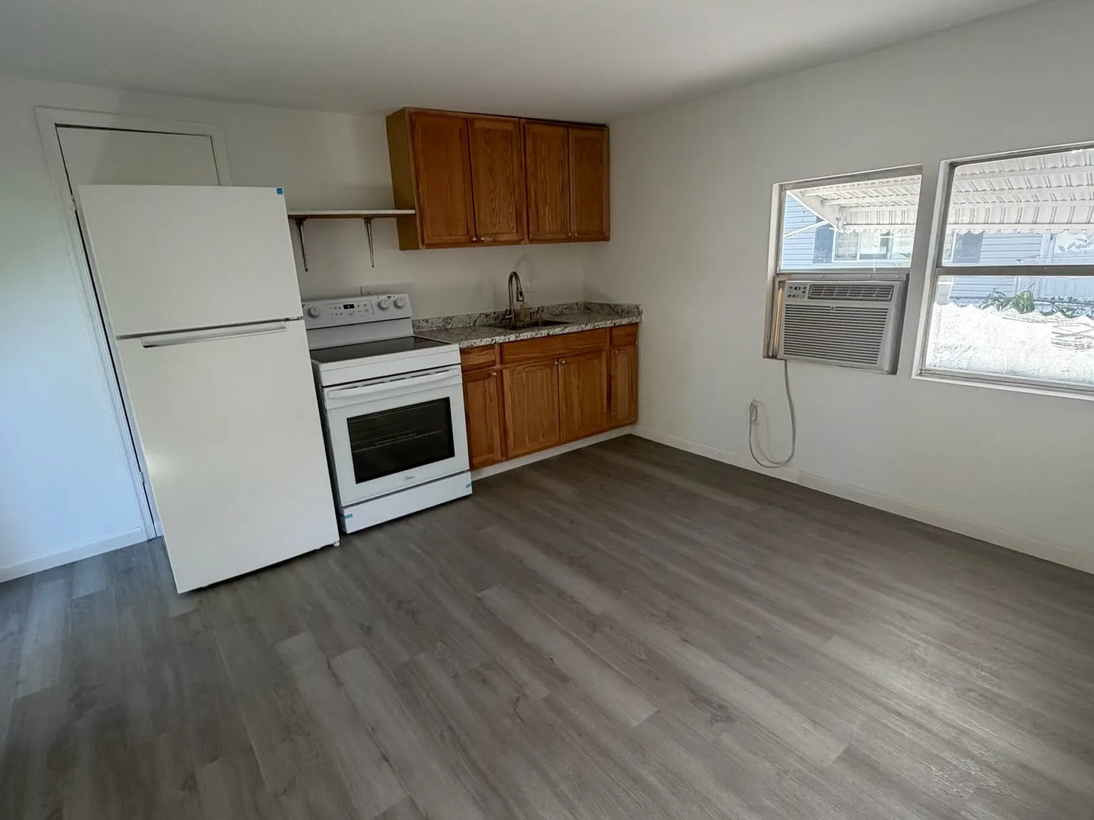 1 bed, 650 sqft, $1,350 — Photo 2