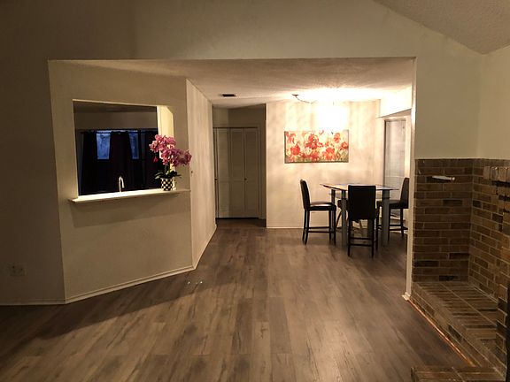 2nd image of 844 Arbor Downs Dr