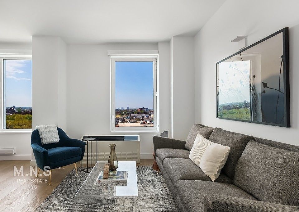 1st image of 15 Bridge Park Dr APT 13F