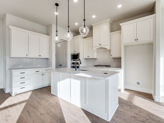 7th image of this home