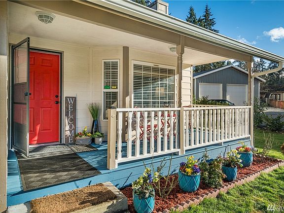 Newly repainted porch and front door.