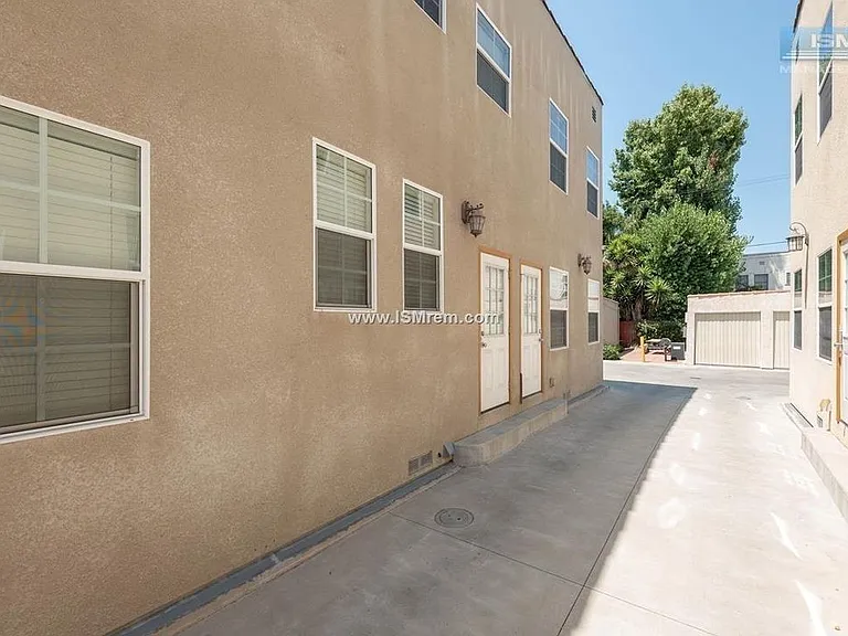 341 N Stanley Ave #347 — Photo 5