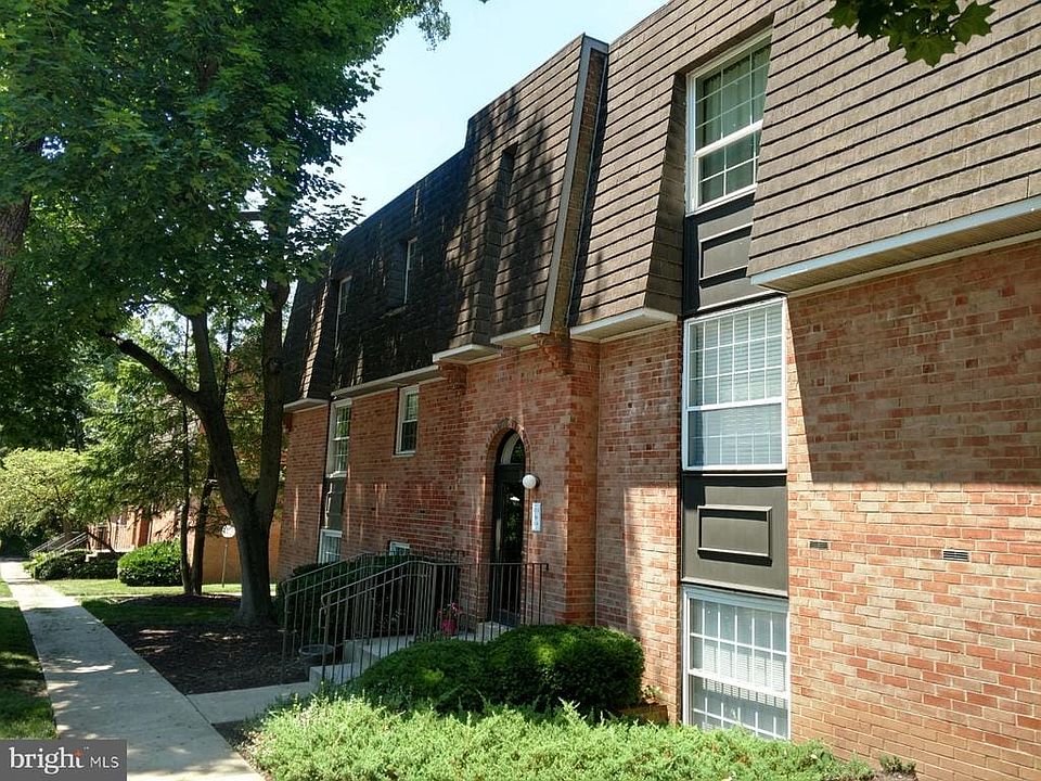 1st image of 4000 Gypsy Ln Unit 112