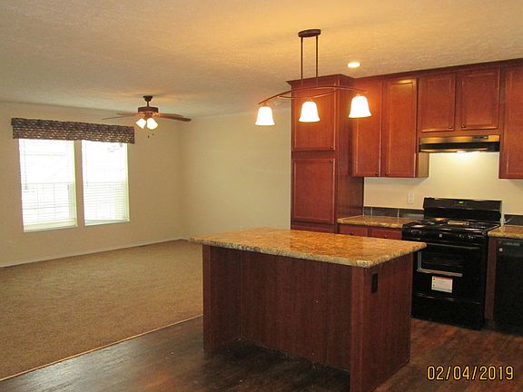 2nd image of 25304 Canyon Cir #7HI3US