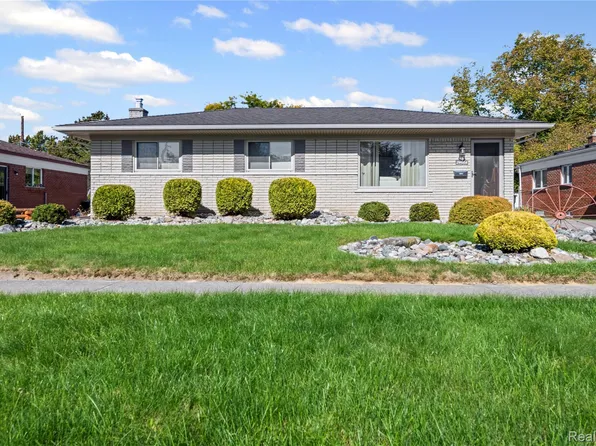 24664 Orchard St, Taylor, MI 48180