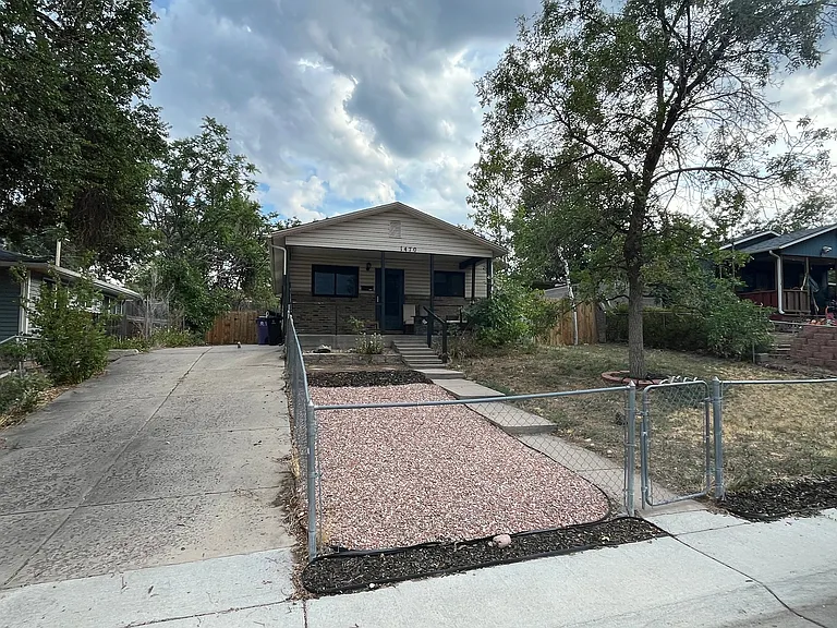 1470 W Alaska Pl — Photo 1