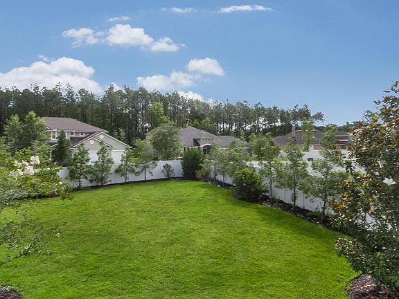 4th image of 15 Corey Cay Ave