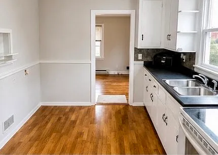 3 bed, 1009 sqft, $1,695 — Photo 4