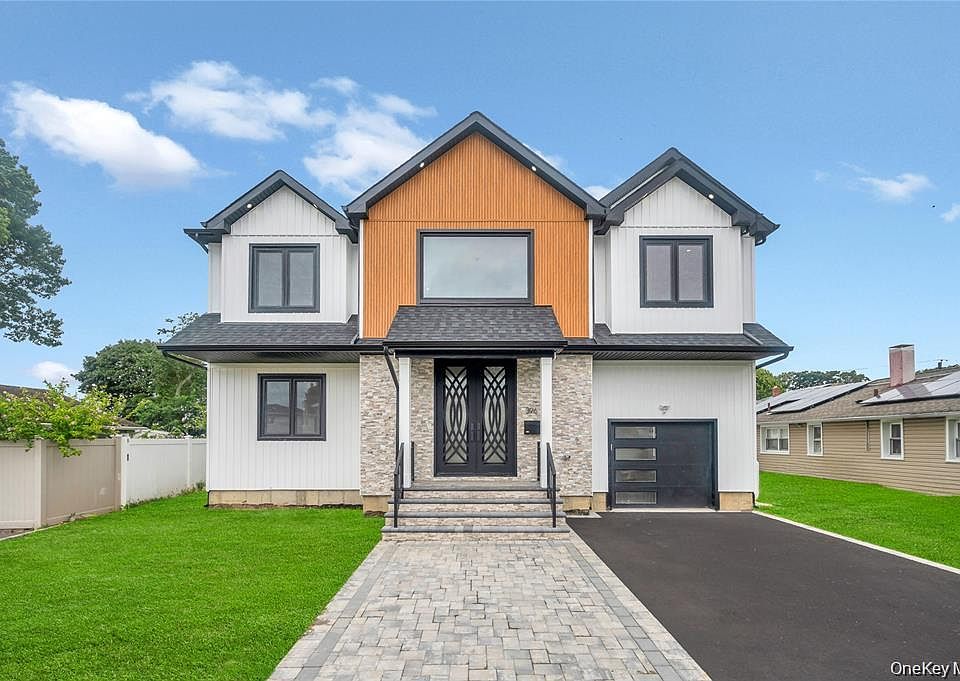1st image of 2571 Alder Avenue
