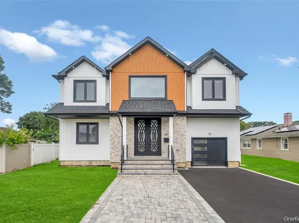 2571 Alder Avenue, East Meadow, NY 11554