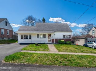 318 Sunset Ave, Rensselaer, NY 12144