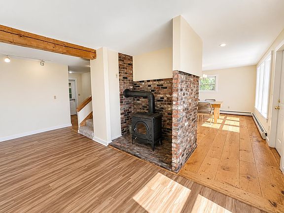 4th image of 785 Leroux Road
