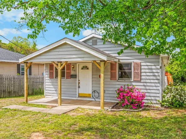 1748 Pleasant St, Winston Salem, NC 27107