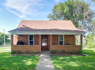 206 W Madison St, Mackinaw, IL